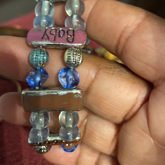 I have six brackets - Picture 4 of 5